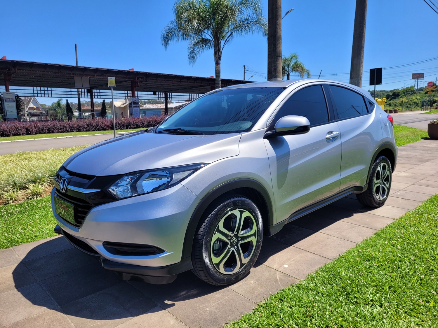 HONDA - HR-V - 2018/2018 - Prata - R$ 95.900,00