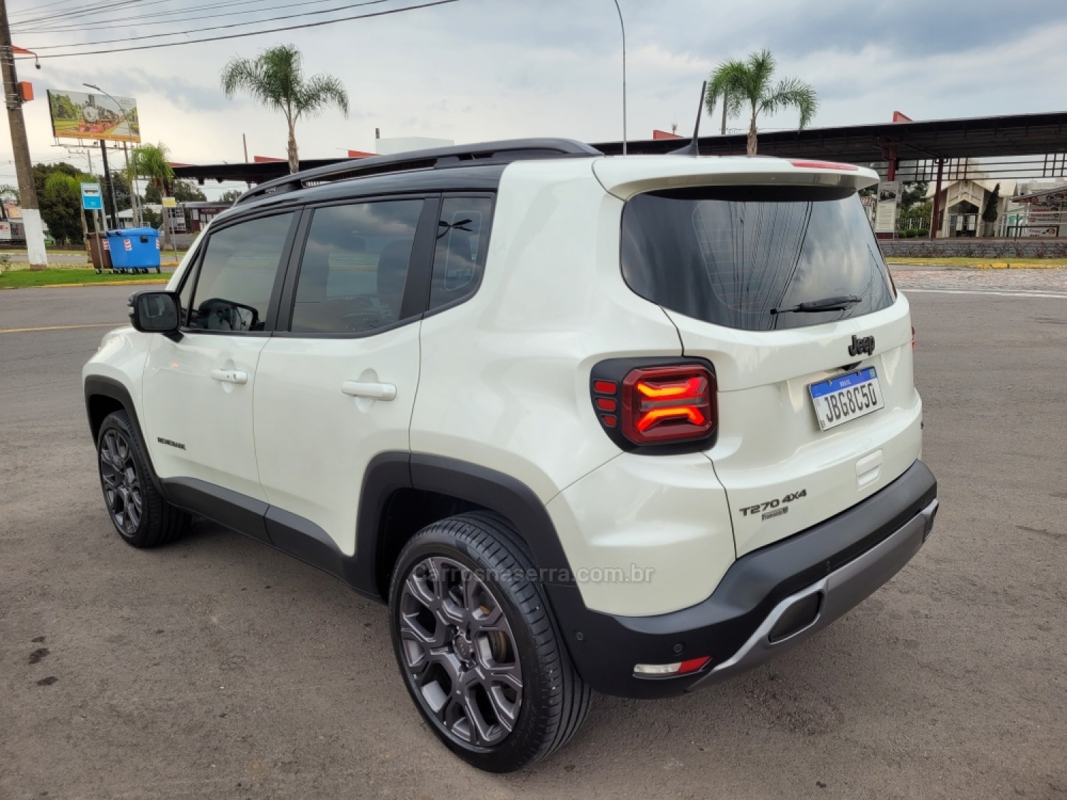 JEEP - RENEGADE - 2022/2022 - Branca - R$ 133.900,00