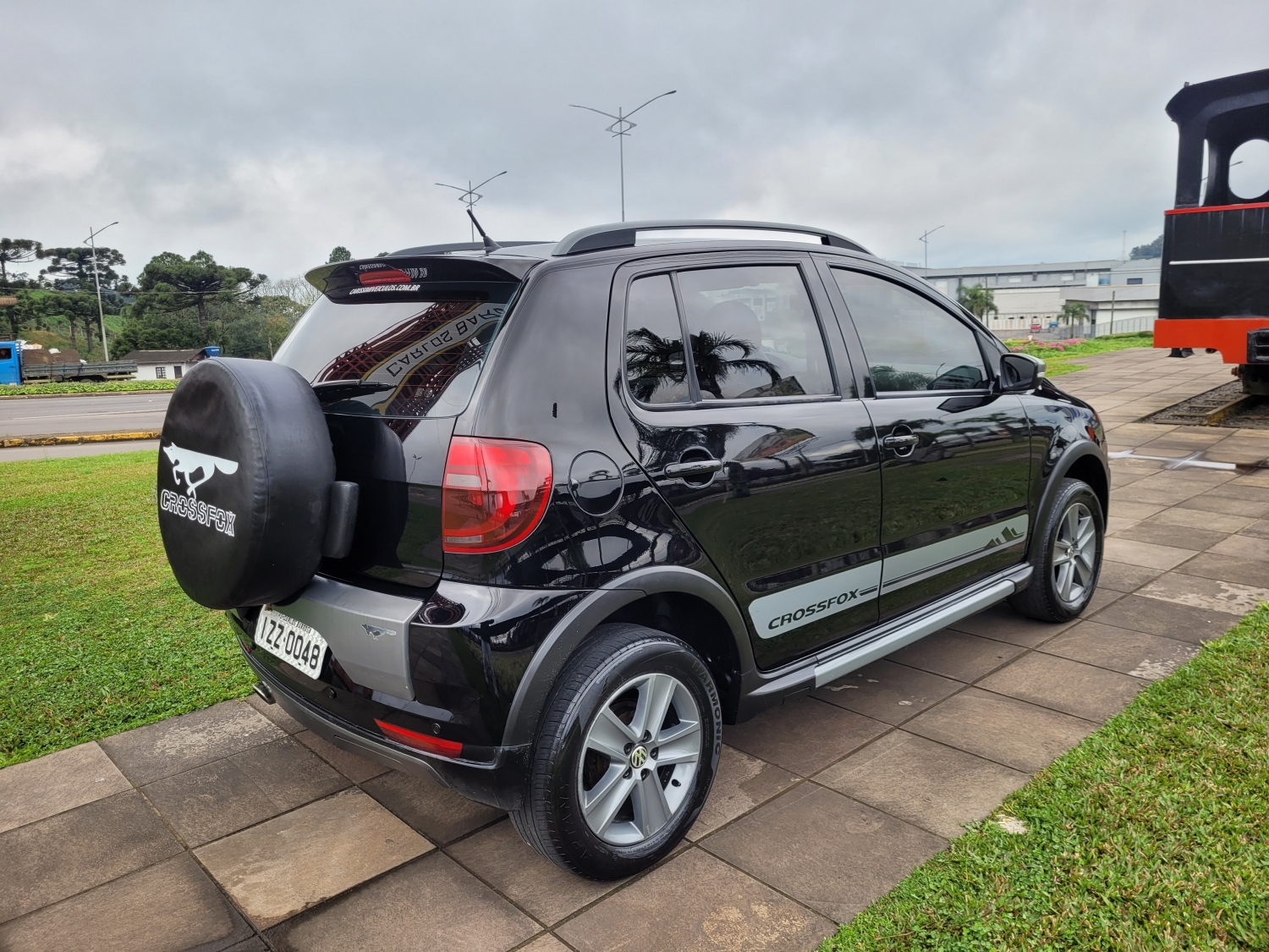 VOLKSWAGEN - CROSSFOX - 2012/2012 - Preta - R$ 44.900,00