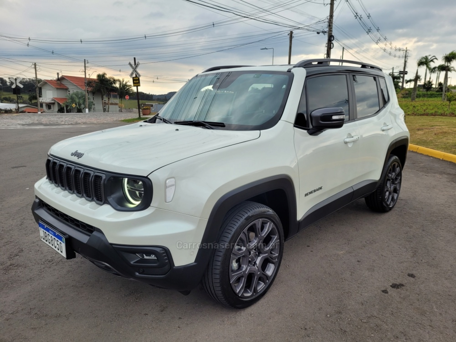 JEEP - RENEGADE - 2022/2022 - Branca - R$ 133.900,00