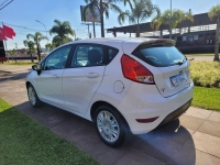 FORD - FIESTA - 2015/2015 - Branca - R$ 46.900,00