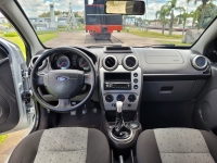 FORD - FIESTA - 2014/2014 - Prata - R$ 34.900,00