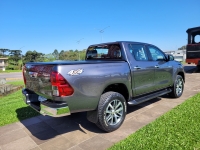 TOYOTA - HILUX - 2020/2020 - Cinza - R$ 214.900,00