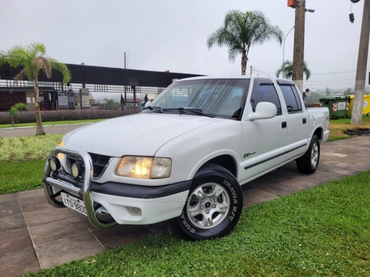 CHEVROLET - S10 - 2000/2000 - Branca - R$ 54.900,00