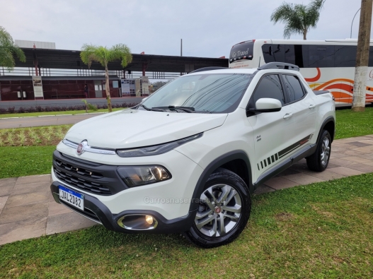 FIAT - TORO - 2021/2021 - Branca - R$ 122.900,00