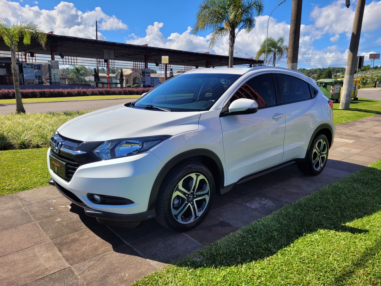 HONDA - HR-V - 2017/2017 - Branca - R$ 91.900,00