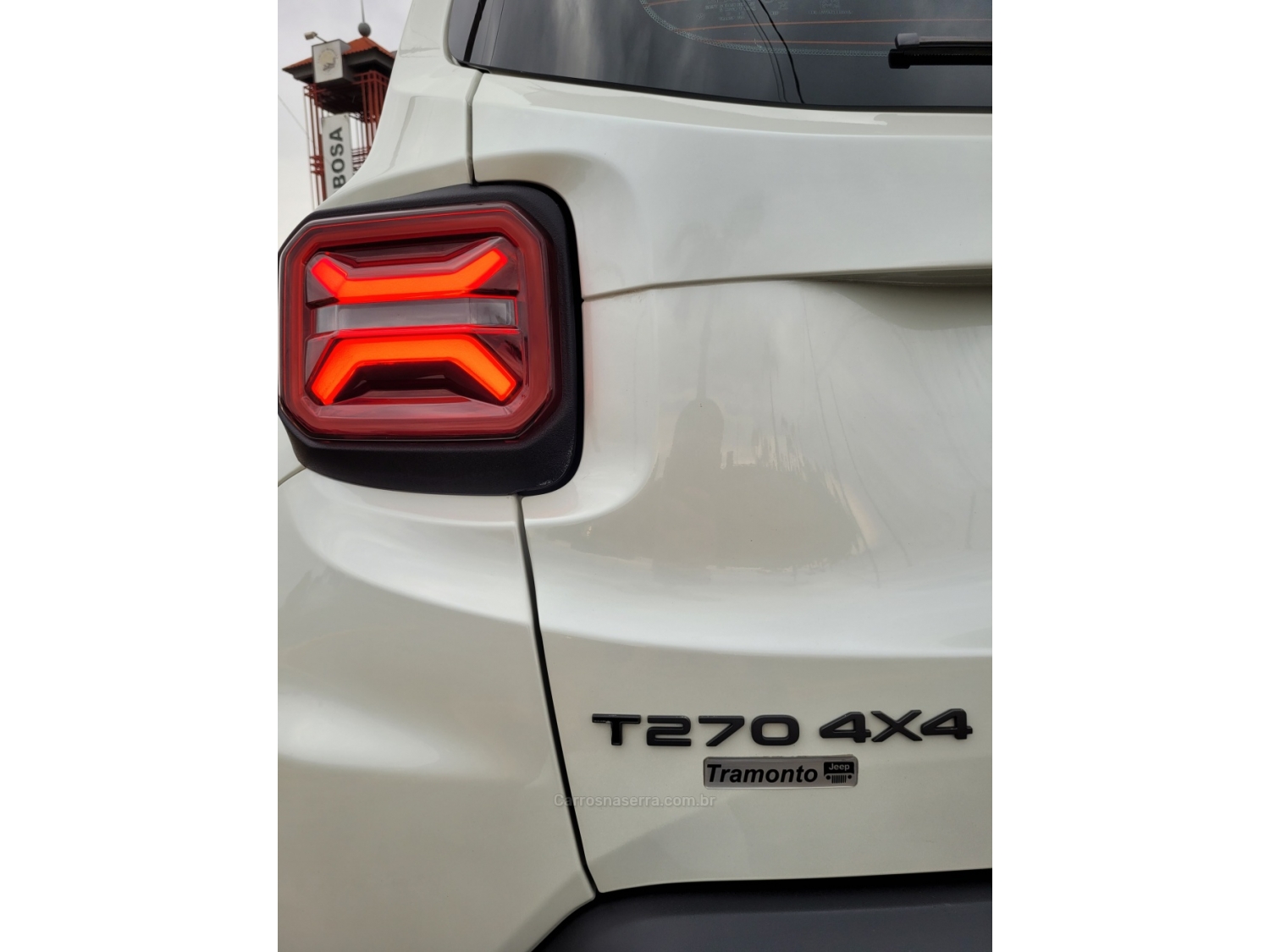 JEEP - RENEGADE - 2022/2022 - Branca - R$ 133.900,00