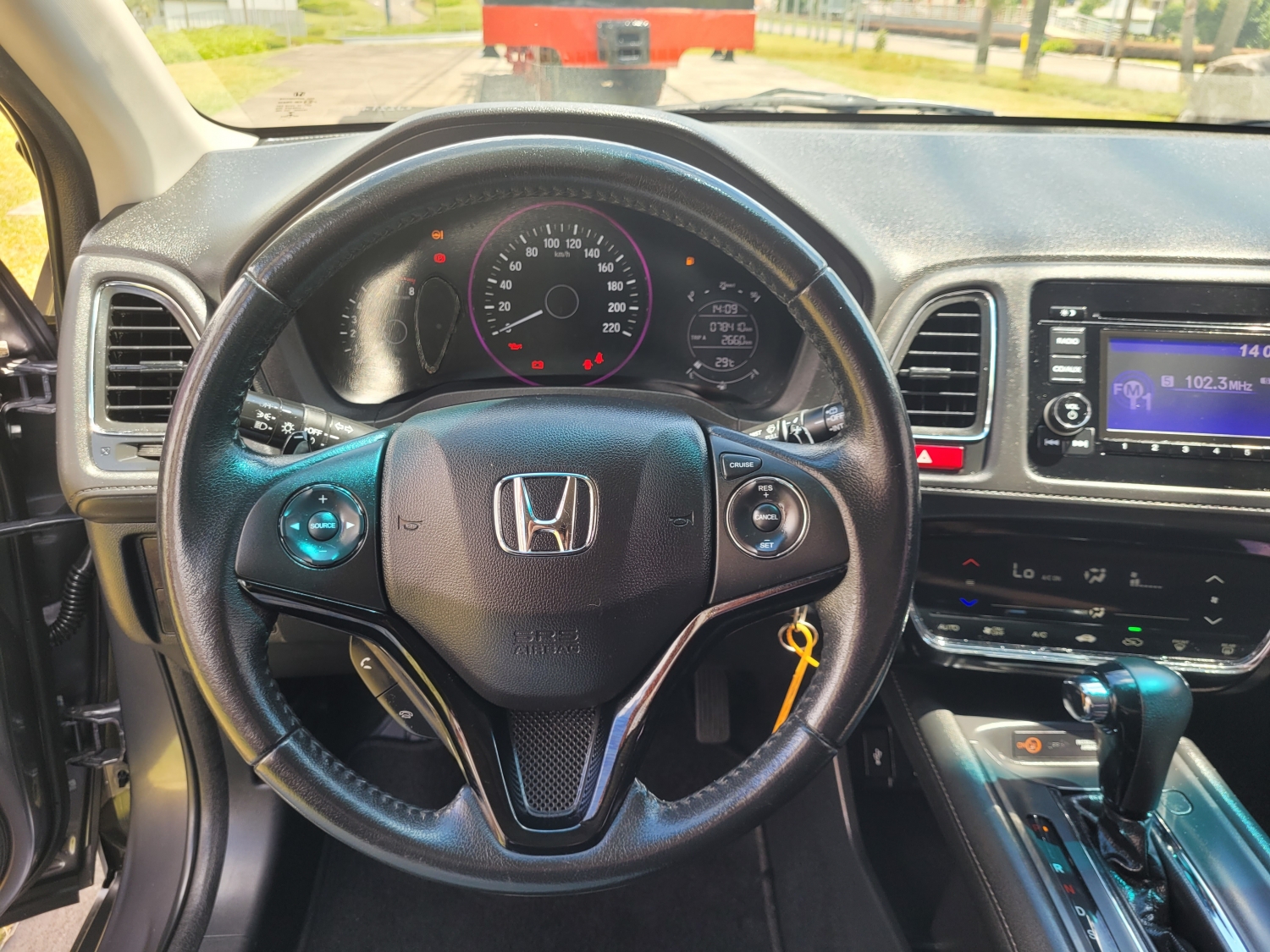 HONDA - HR-V - 2018/2018 - Cinza - R$ 95.900,00